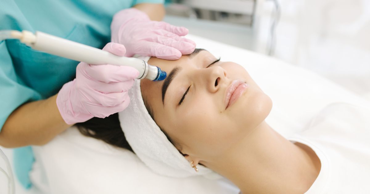 Hydra Facial Treatment in Greater Noida - Esthetica Aesthetic Clinic 1